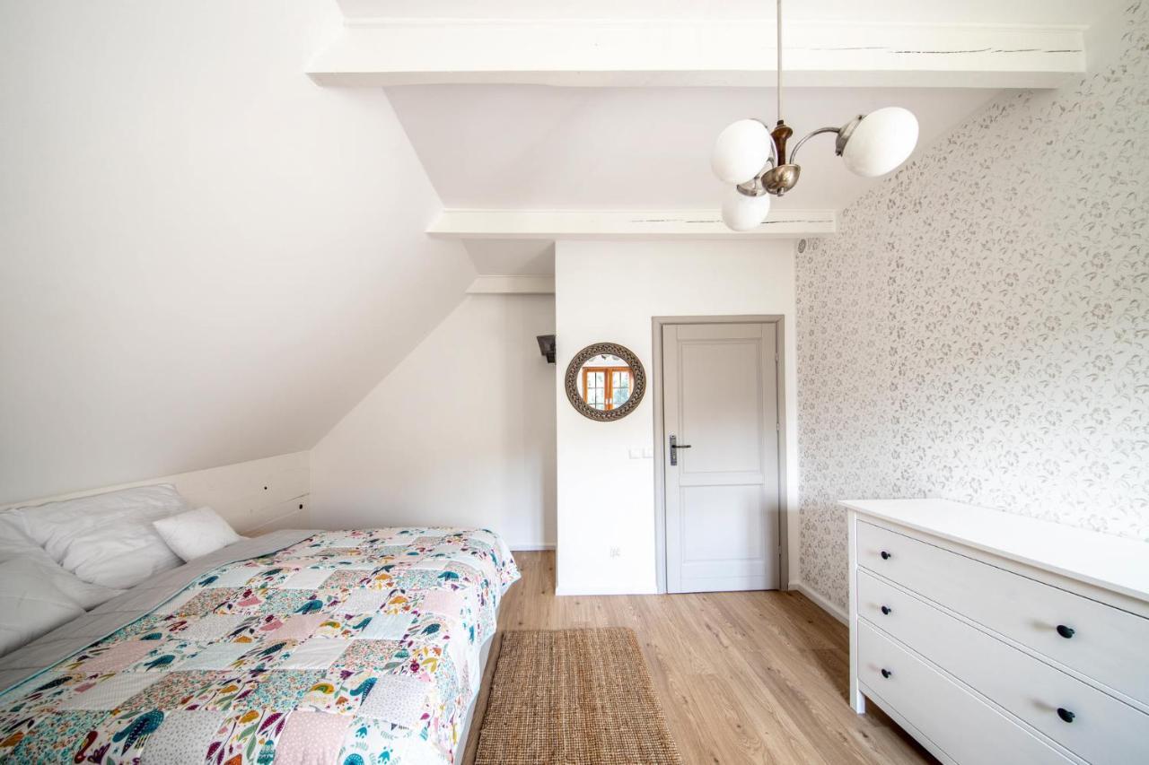Blossom Hill Apartment Lecze