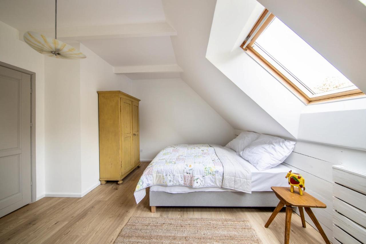 Blossom Hill Apartment Lecze