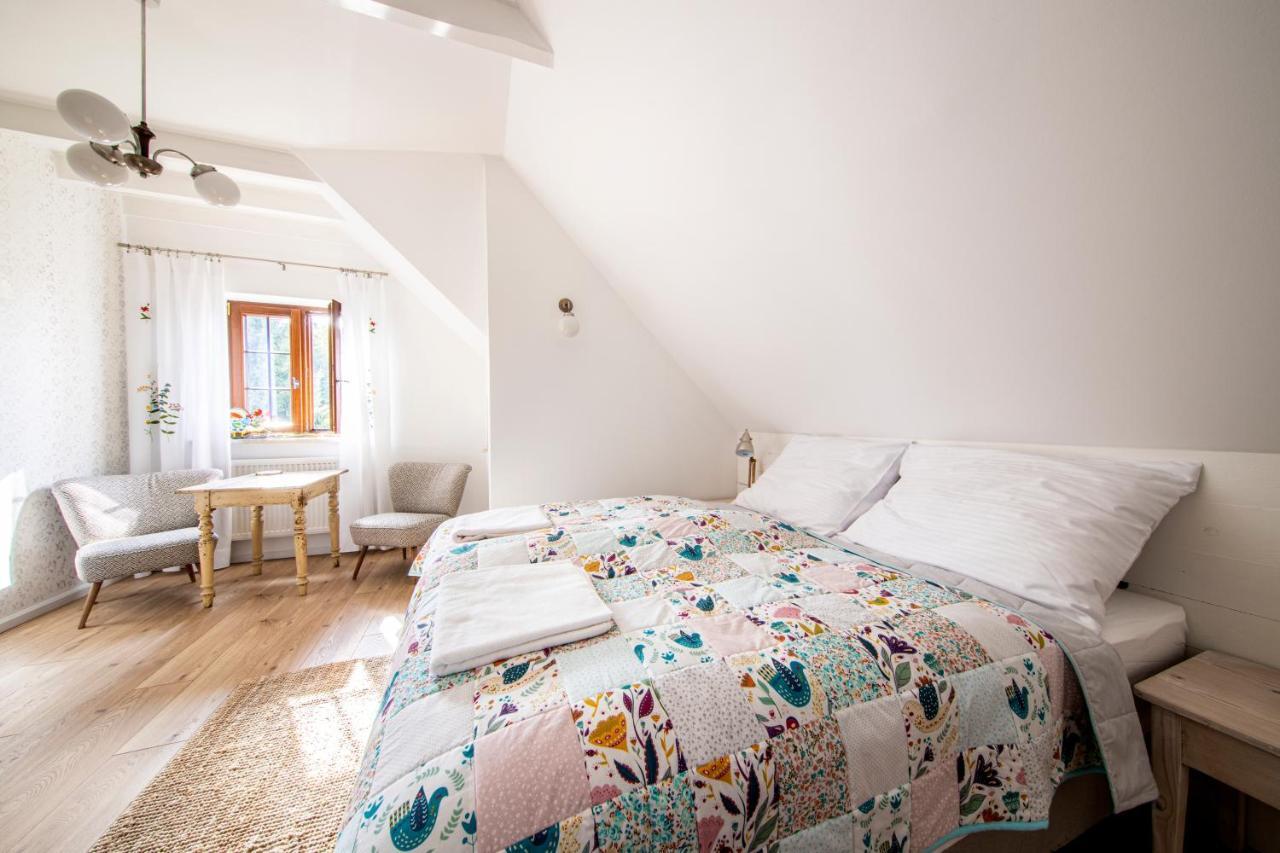 Blossom Hill Apartment *